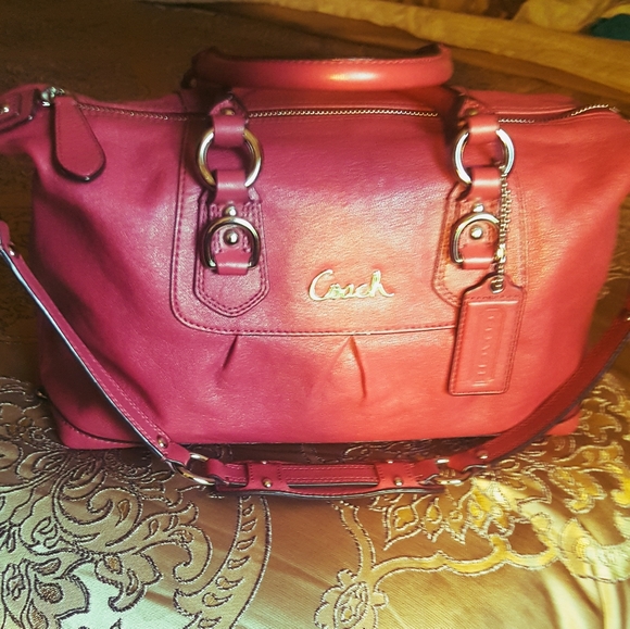 Vintage designer handbags & accessories - Picture 10 of 16